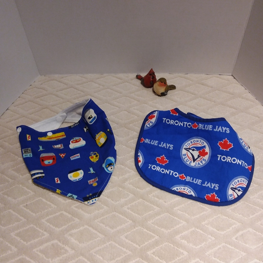🍒2/15  🌟Host Pick💖Two bibs